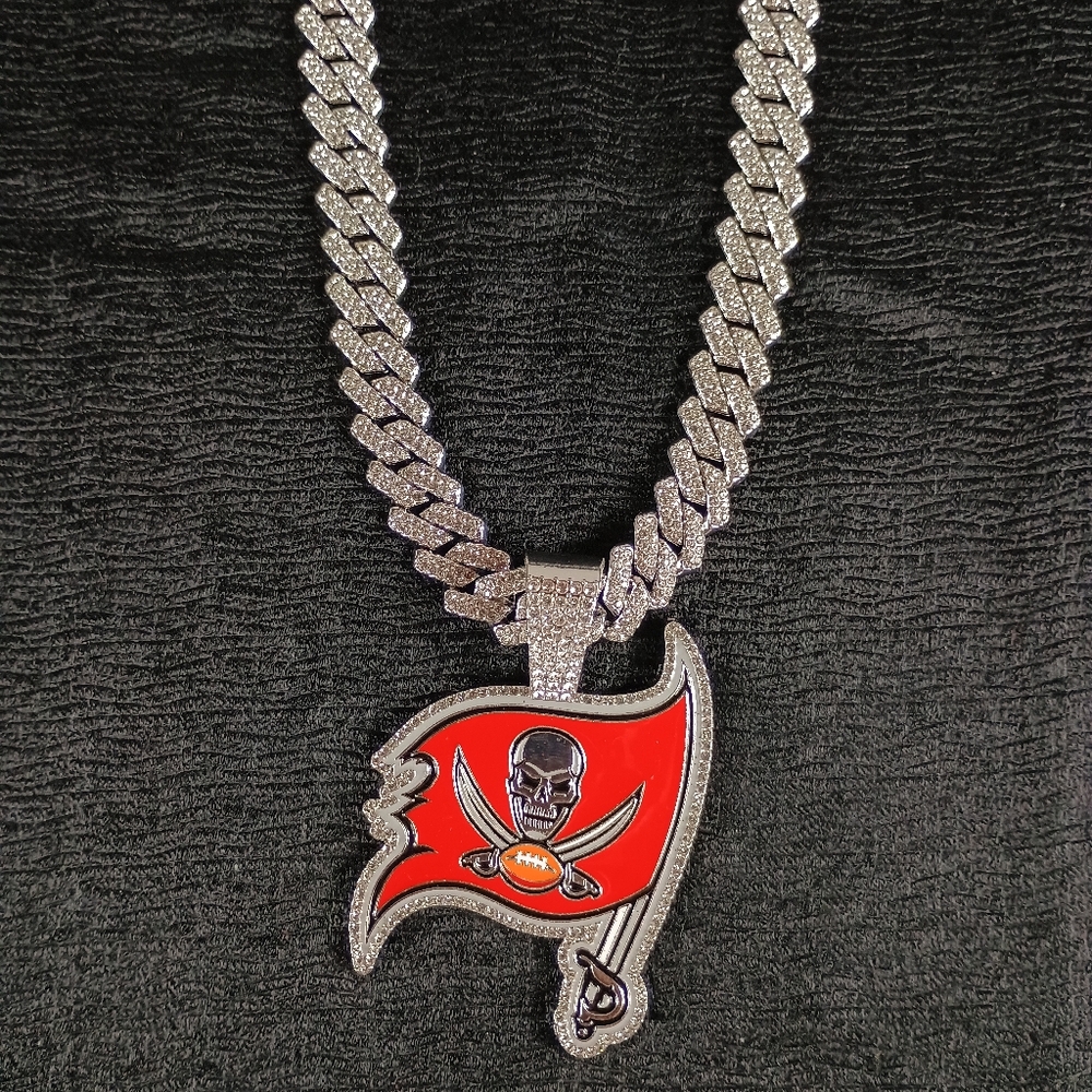 NFL Tampa Bay Buccaneers Necklace Pendant Cuban Chain Link Football Jewelry